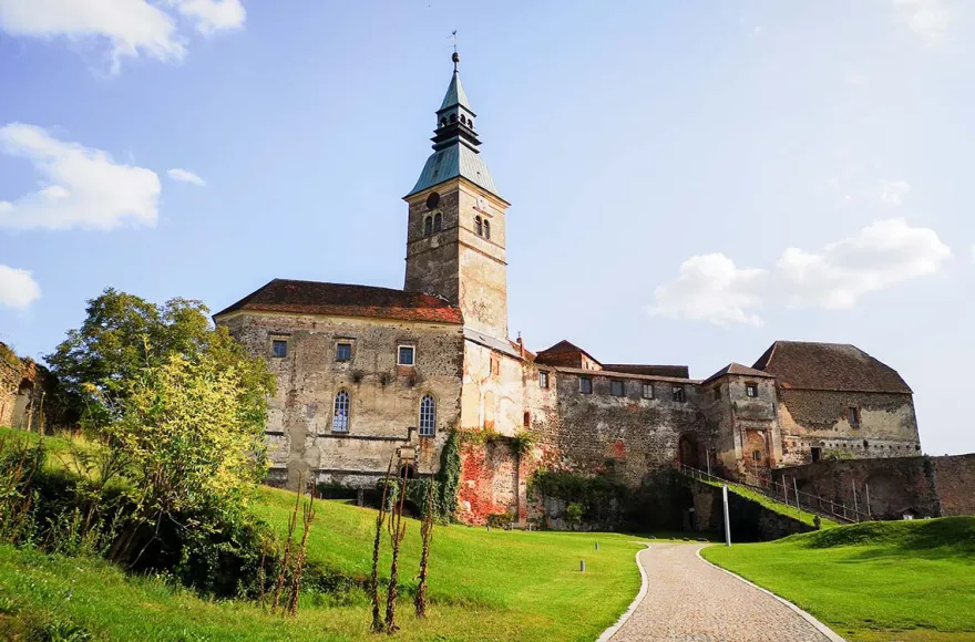 Ape Tour Burg Güssing Oberwart (3,5 Std.)