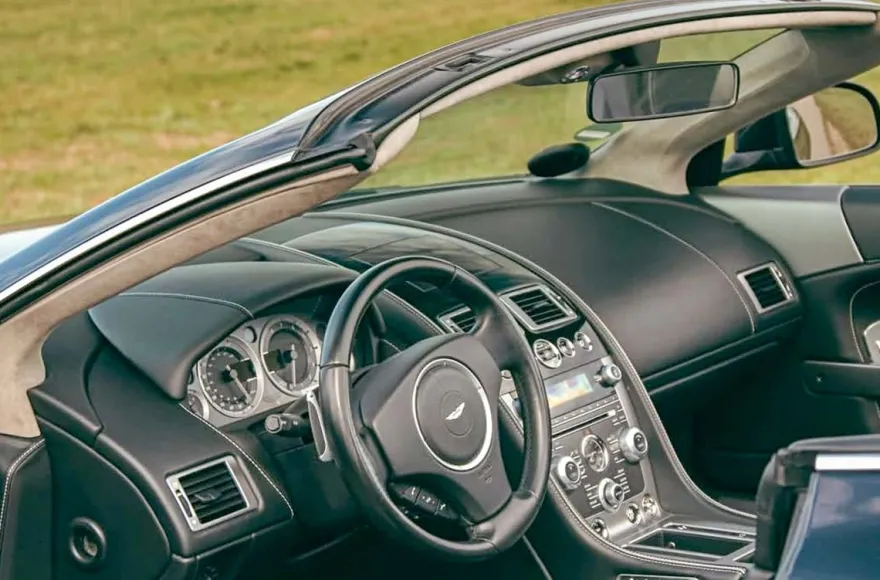 Aston Martin Volante mieten Weil der Stadt (8 Std.)