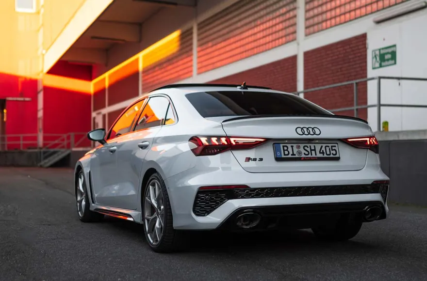 Audi RS3 Limousine mieten Bielefeld (Wochenendmiete)