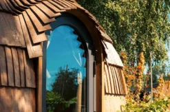 Außergewöhnlich Übernachten im Holz Iglu Oranienburg für 2 (2 Nächte)