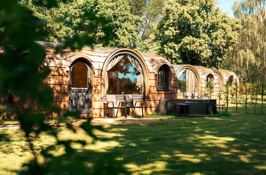 Außergewöhnlich Übernachten im Holz Iglu Oranienburg für 2 (2 Nächte)