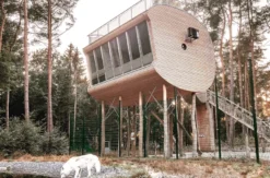 Außergewöhnlich Übernachten im Baumhaus im Wolfcenter Dörverden für 2 (1 Nacht)