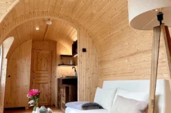 Außergewöhnlich Übernachten im Holz Iglu Oranienburg für 2 (1 Nacht)