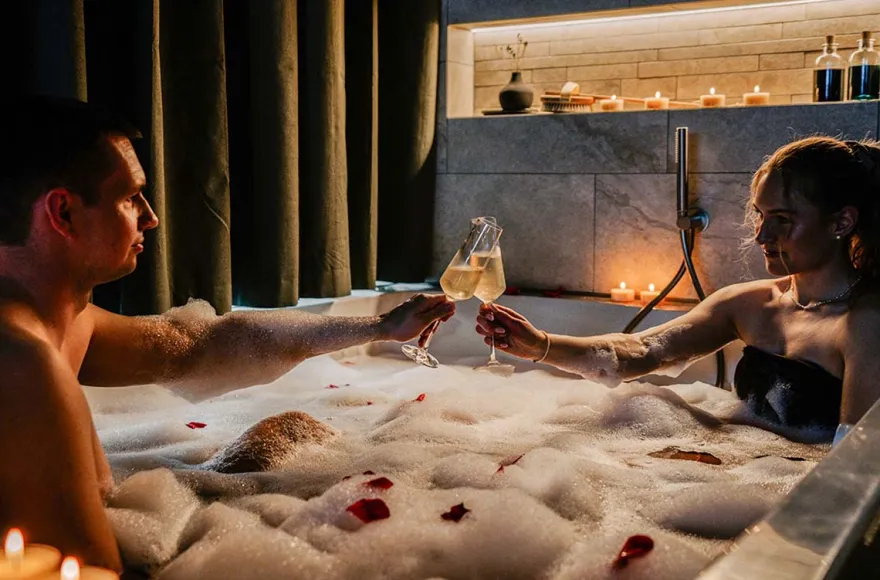 Außergewöhnlich Übernachten in der Spa Suite für 2 (1 Nacht) in Luzern