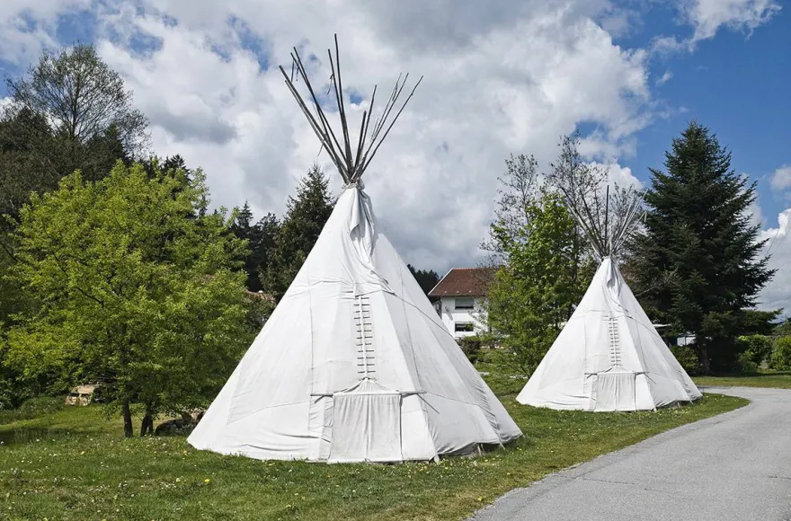 Außergewöhnliche Übernachtung im Tipi Viechtach für 2