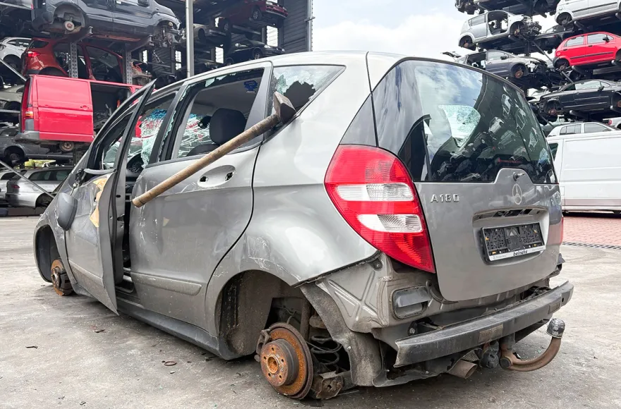 Auto zertrümmern Schloß Holte-Stukenbrock