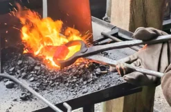 Axt schmieden auf Burg Brandenstein Schlüchtern
