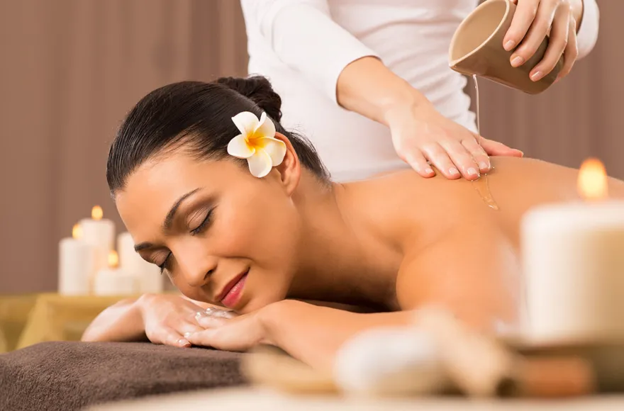 Ayurveda Massage Deluxe mit Fussmassage