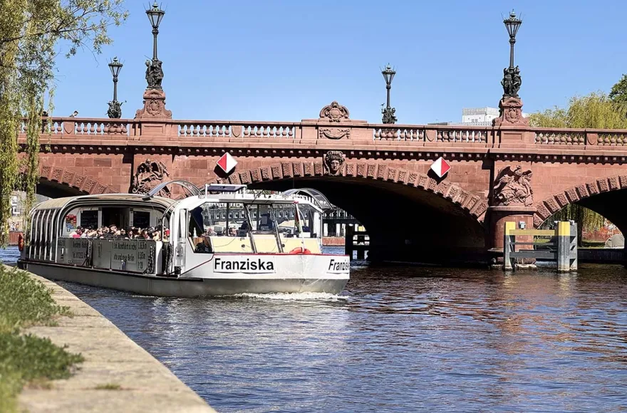 Berliner Spreefahrt (ca. 1 Stunde)