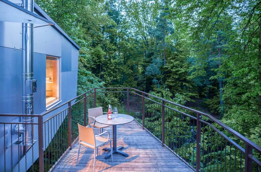Übernachtung im Haus an der Klippe oder am Teich (Mo-Do)
