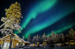 Übernachtung in der Glasdach-Hütte in Lappland für 2