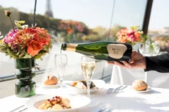 Bootsfahrt auf der Seine in Paris mit Mittagessen