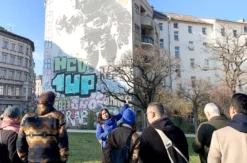 Breakfast & Alternative City Tour Berlin