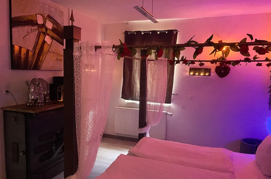 Bubble Hotel mit Apartment und Whirlpool Raum Gerolstein für 2