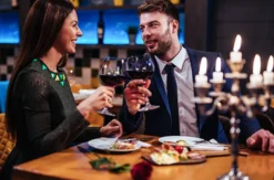 Cessna Rundflug & Candle Light Dinner Hamburg für 2