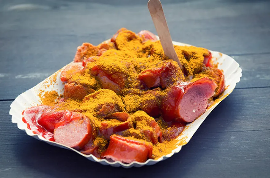"Der geheime Osten" mit Currywurscht bei "Konnopke"