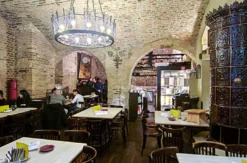 Dinner & Fackel-Stadtführung in Köln für 2