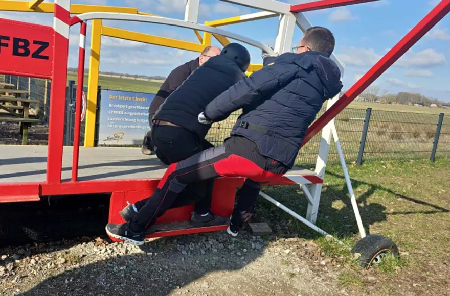 Fallschirmsprung Ausbildung Ganderkesee