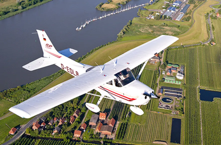 Familien-Rundflug über Hamburg für 3 (60 Min.)