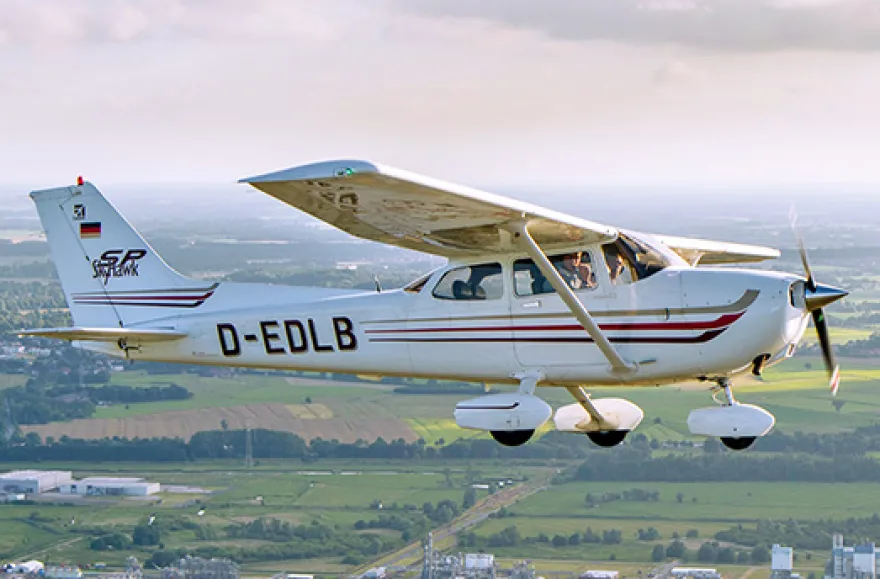 Familien-Rundflug über Hamburg für 3 (60 Min.)