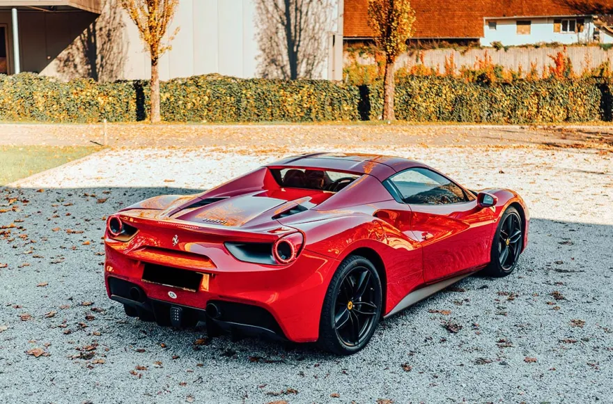 Ferrari fahren (12 Std.)