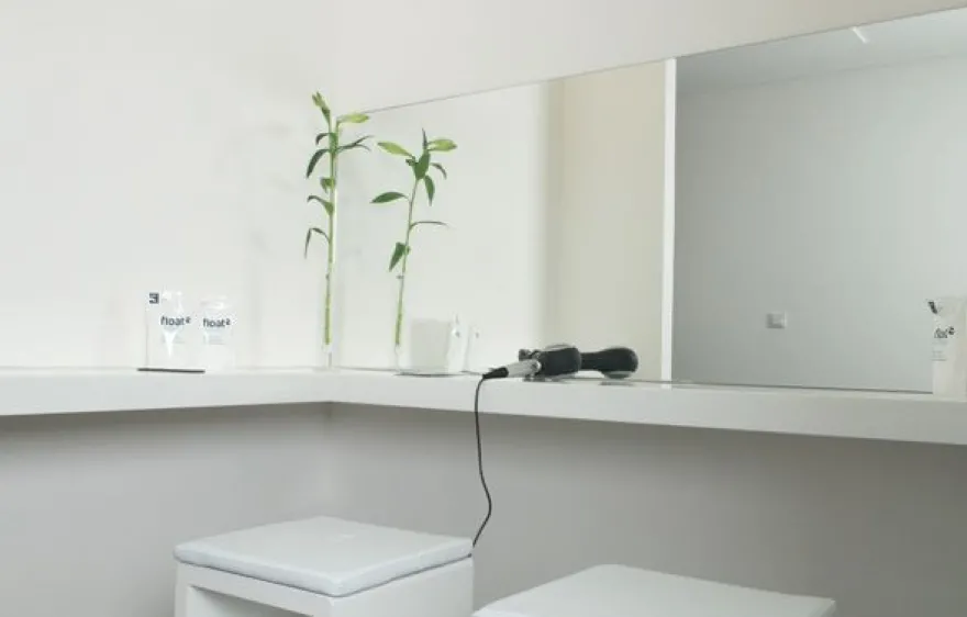 Floating (60 min) und Massage (30 min) Berlin