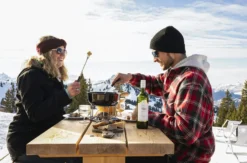 Fondue Deluxe im Iglu Gstaad