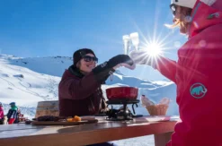Fondue Deluxe im Iglu Gstaad