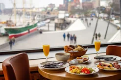 Frühstück & Hafenrundfahrt Hamburg für 2