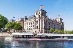 Frühstück & Spree-Rundfahrt Berlin für 2