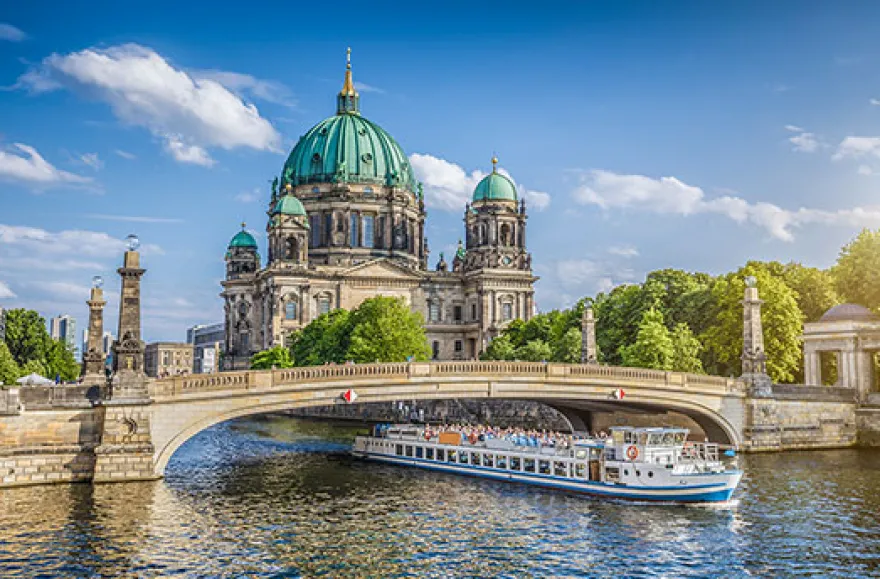 Frühstück & Spree-Rundfahrt Berlin für 2