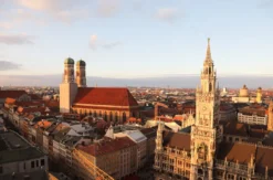 Frühstück & Stadtführung München für 2