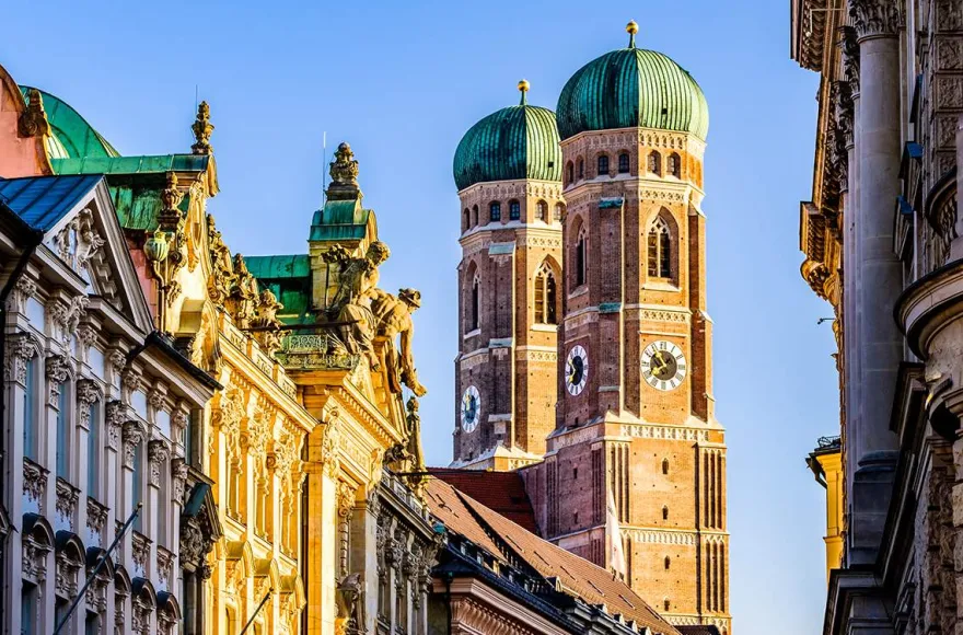 Frühstück & Stadtführung München für 2