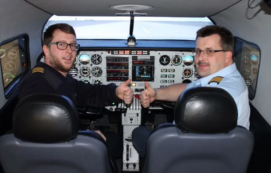 Full Flight Simulator Piper PA 34 Markranstädt (60 Min.)
