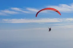 Gleitschirm Thermikflug Bergen