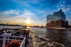 Hamburg Hafenrundfahrt (1,5 Stunden)