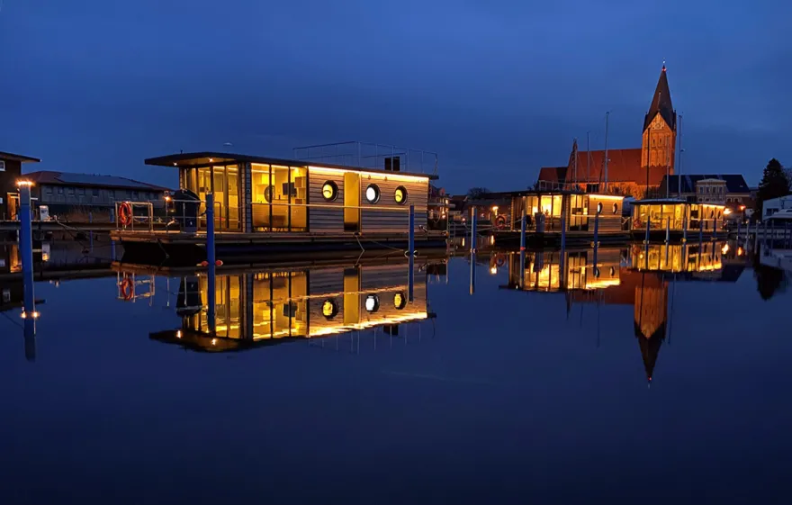 Hausboot Übernachtung mit Sauna Barth für 4 (2 Nächte)