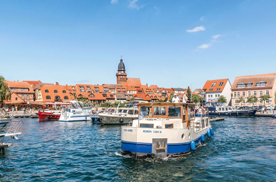 Hausboot-Übernachtung Rechlin für 5 (4 Nächte)
