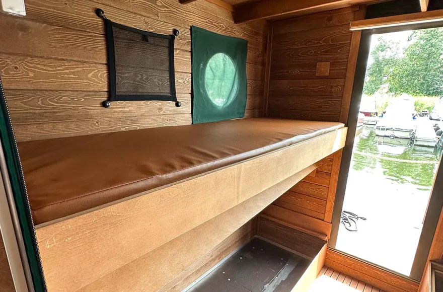 Hausboot Urlaub für 6 (4 Nächte) Priepert (6 Plätze - D7)