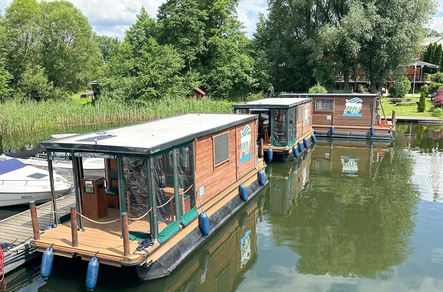 Hausboot Urlaub für 6 (4 Nächte) Priepert (6 Plätze - D9)