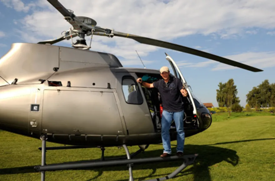 Heli-Flug mit Schauspieler Michael Roll für bis zu 4 Personen
