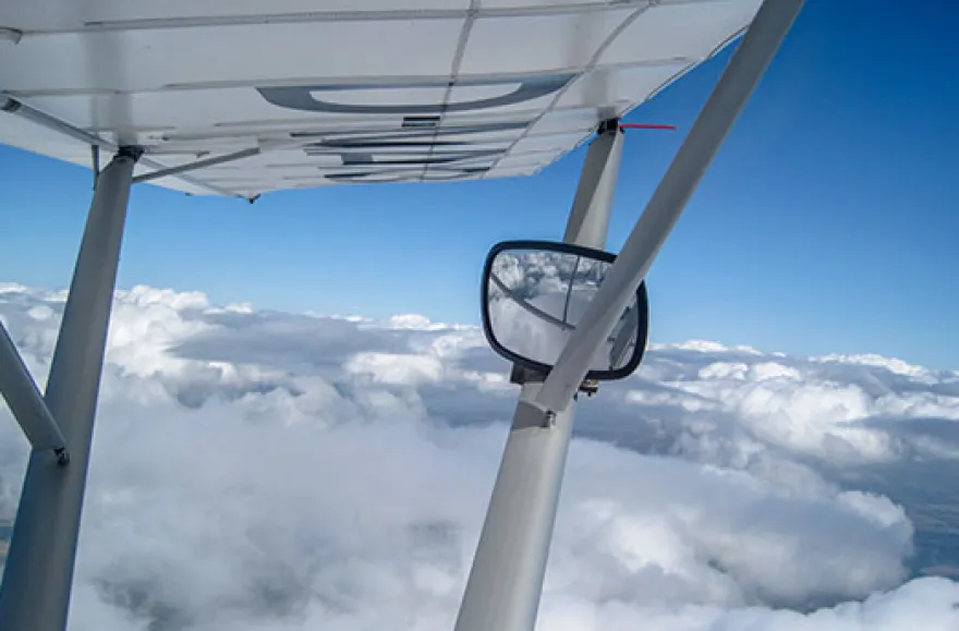 Höhenflug im Ultraleichtflugzeug