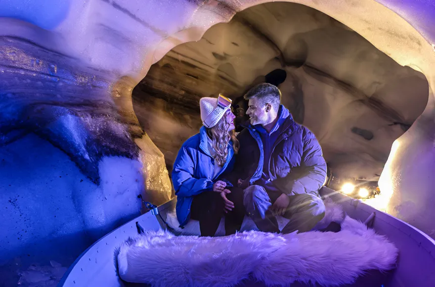 Hintertuxer Gletscher Tour im Natureispalast für 2
