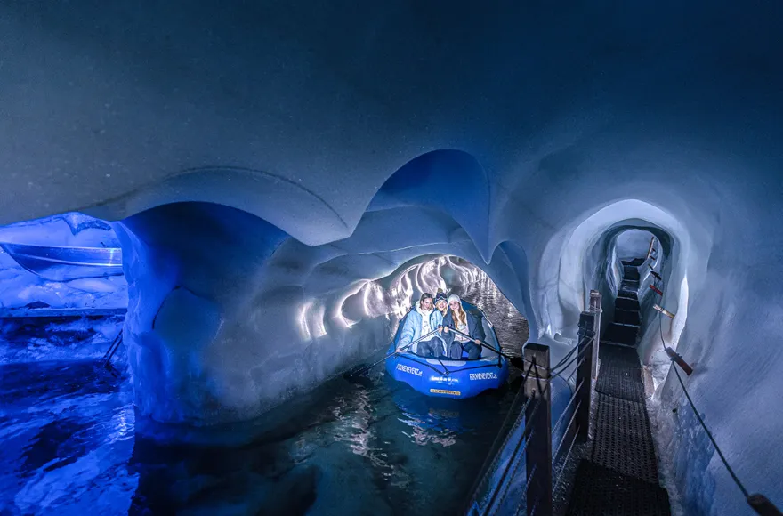 Hintertuxer Gletscher Tour im Natureispalast für 2