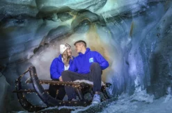 Hintertuxer Gletscher Tour im Natureispalast für 2