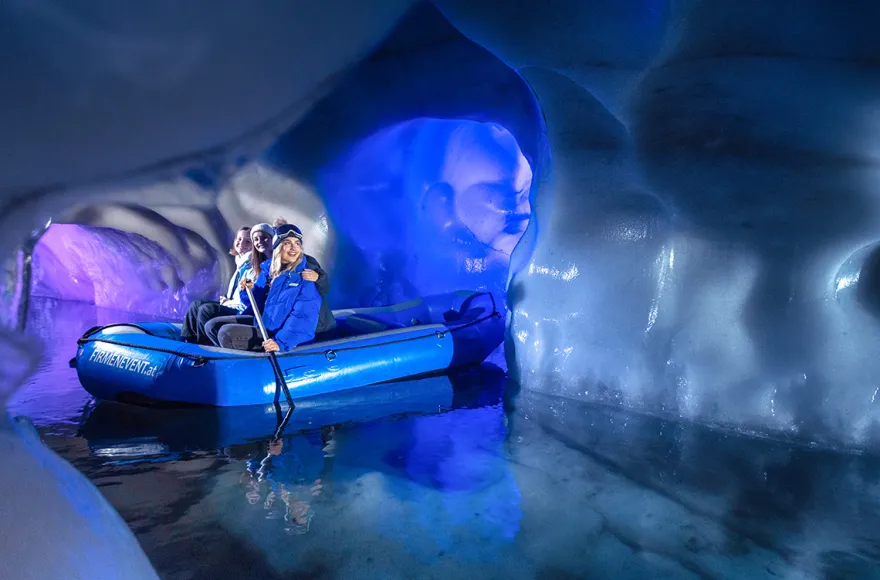 Hintertuxer Gletscher Tour im Natureispalast für 2