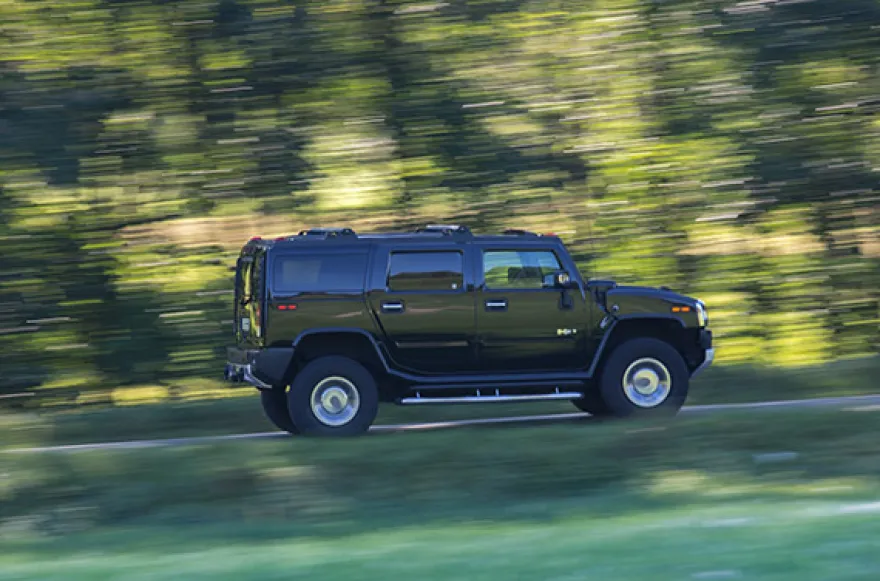 Hummer H2 fahren