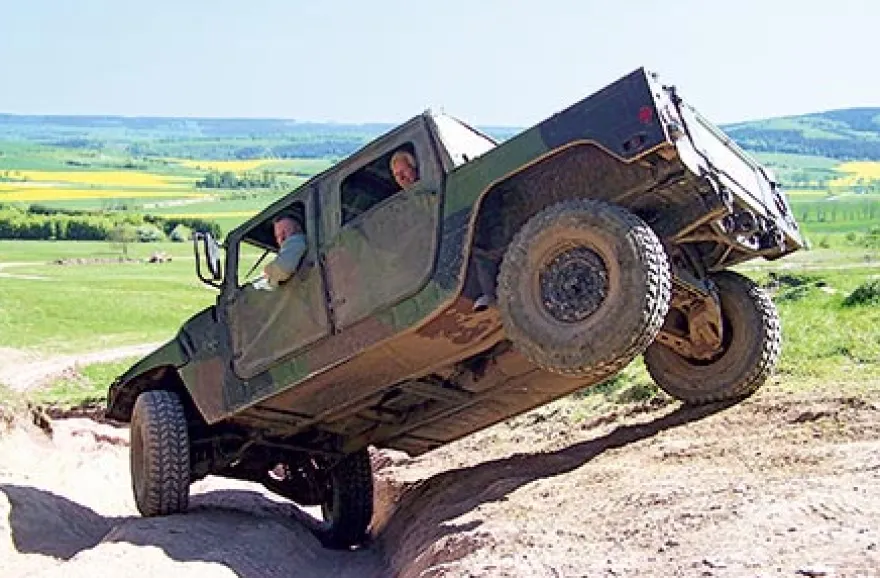 Hummer H1 im Gelände fahren in Mitteldeutschland (30 Min.)