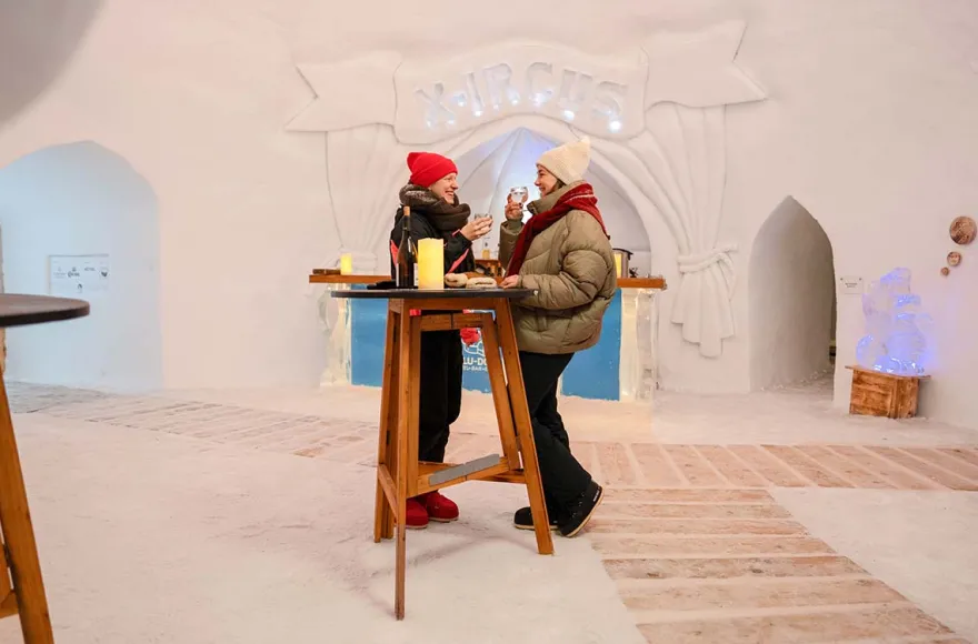Iglu-Übernachtung mit Kinoerlebnis für 2 (1 Nacht)