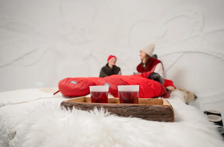 Iglu-Übernachtung mit Kinoerlebnis für 2 (1 Nacht)